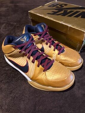 Nike Zoom Kobe 4 Gold Medal '09